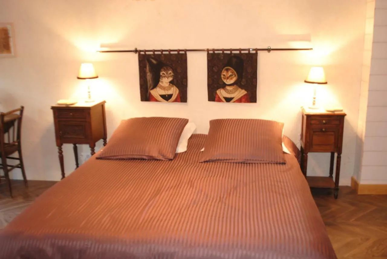 Chambres D'Hotes Le Rempart Du Jerzual 迪南 住宿加早餐酒店