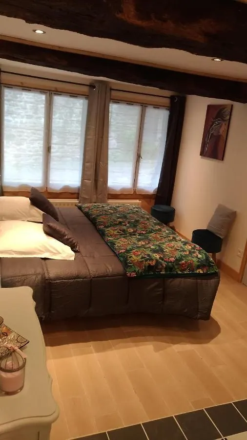 Chambres D'Hotes Le Rempart Du Jerzual 迪南